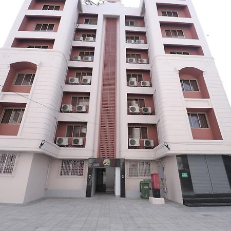 The Byke Studio Pure Veg Apartment, ターネー エクステリア 写真