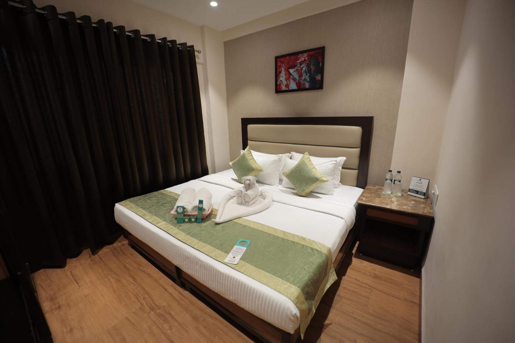 The Byke Studio Pure Veg Apartment, ターネー エクステリア 写真