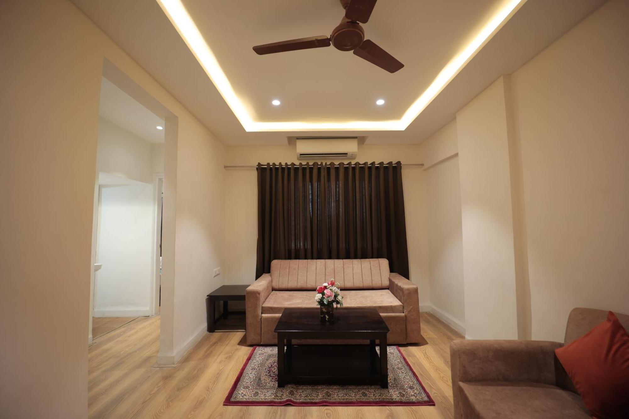The Byke Studio Pure Veg Apartment, ターネー エクステリア 写真